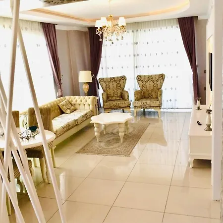 Stylish 2-bedroom Apartment Alanya